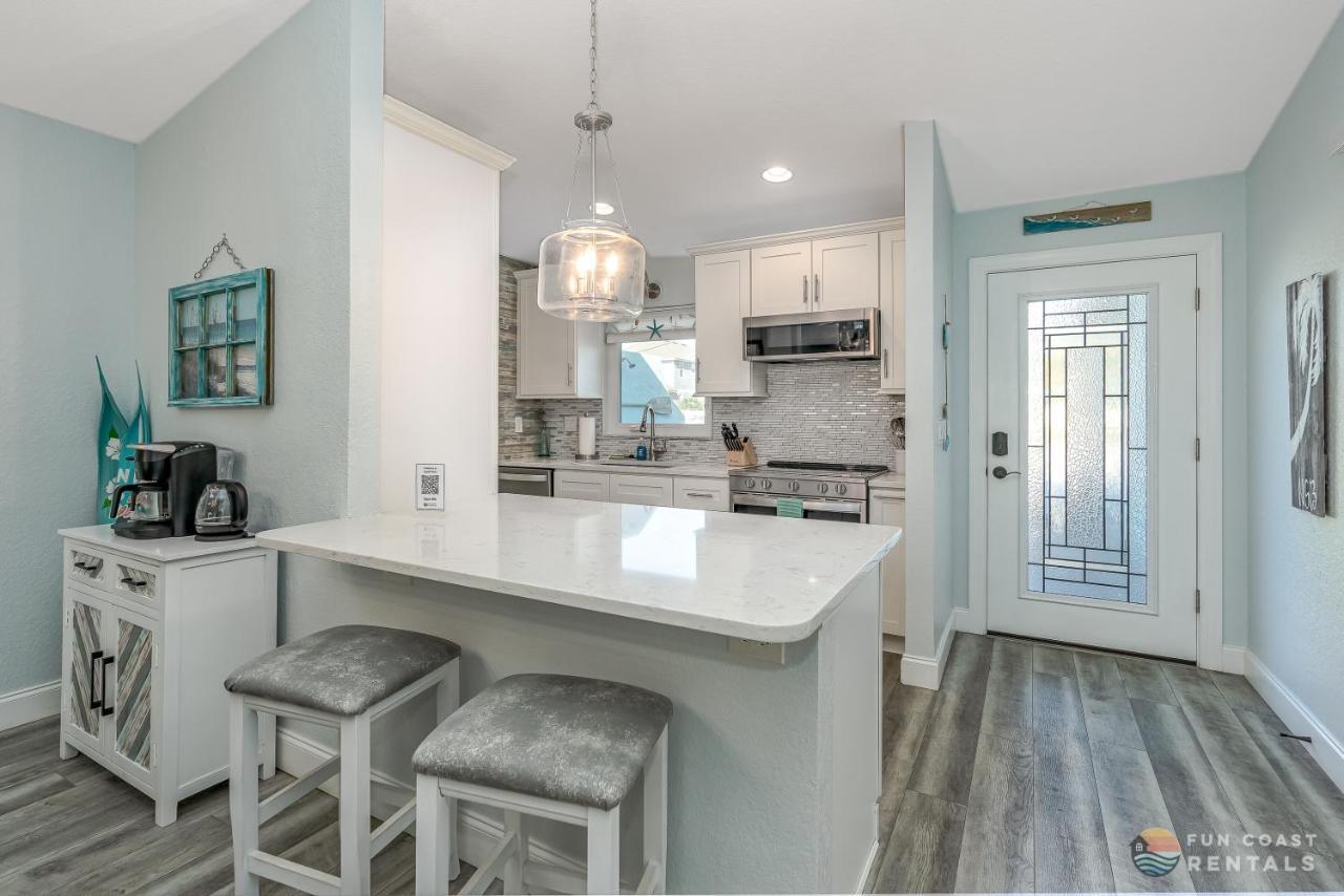 Dog Friendly Home Wprivate Fenced Yard, Garage & Fire Pit Steps To The Beach! New Smyrna Beach Ngoại thất bức ảnh
